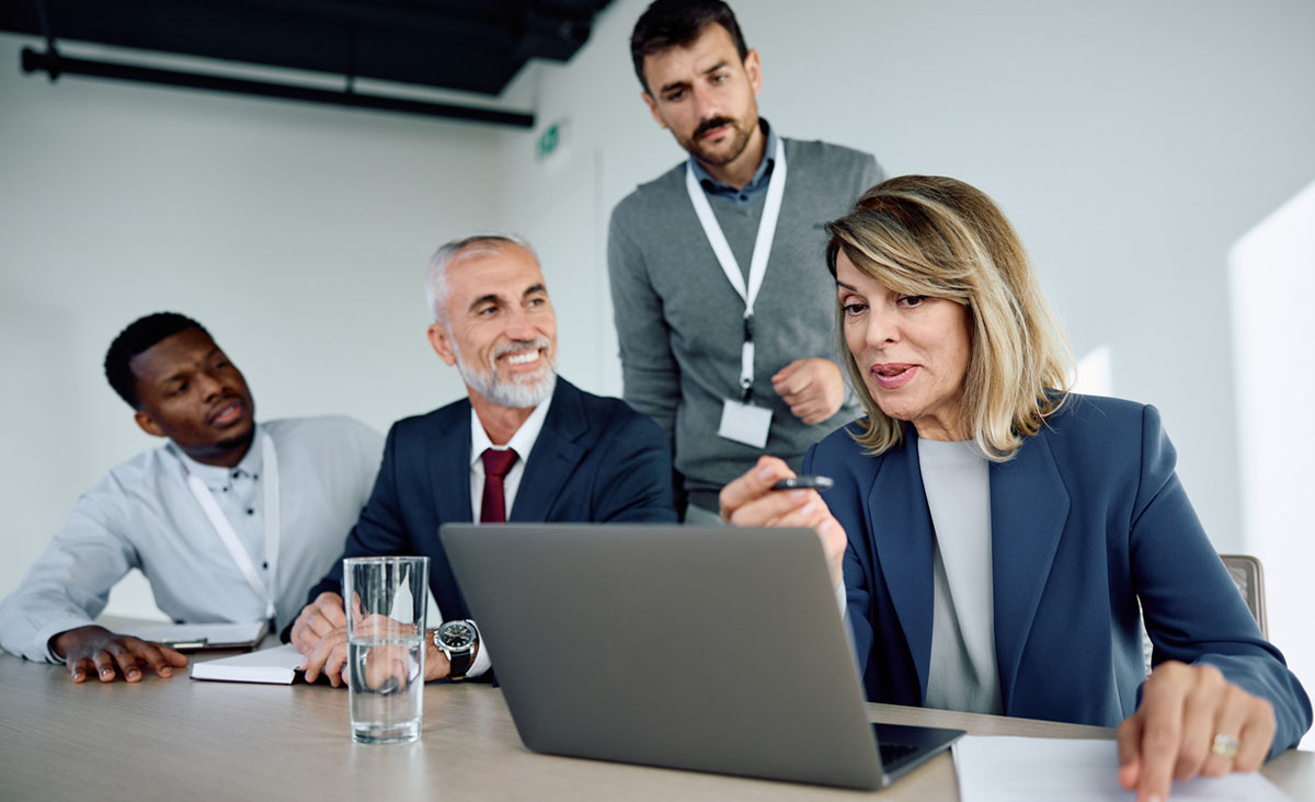 01-from-data-to-decisions